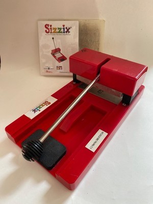 Sizzix Original Red Die Cut Machine Personal Die Cutter w Extra Cutting Pad