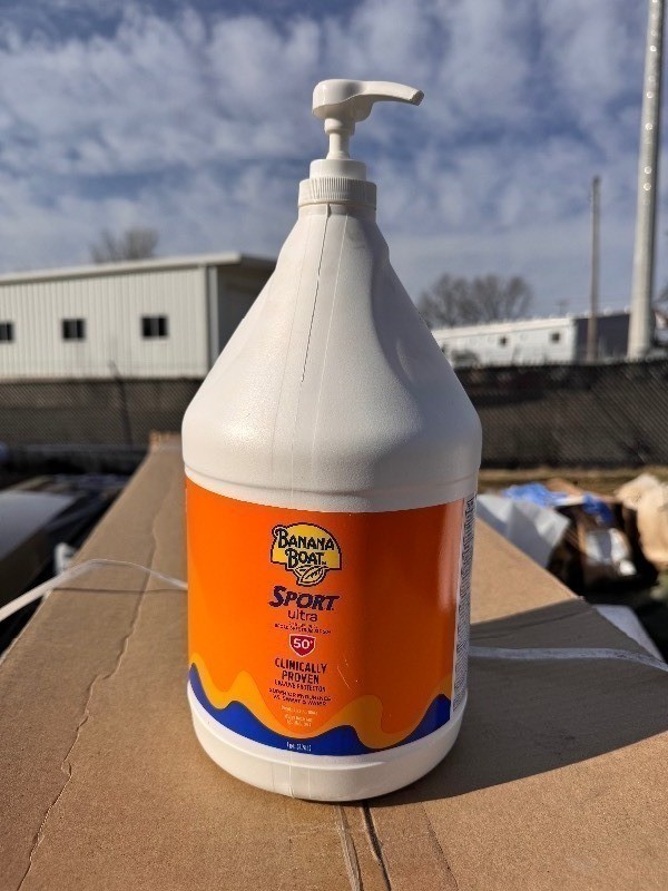 Banana Boat SPF 50 Sunscreen Family Size 1 Gallon 128oz-image