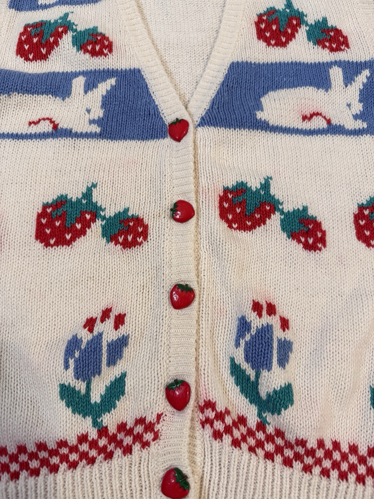Vintage The Eagle’s Eye Bunny Floral Strawberry Buttons Vest Sweater Sz M