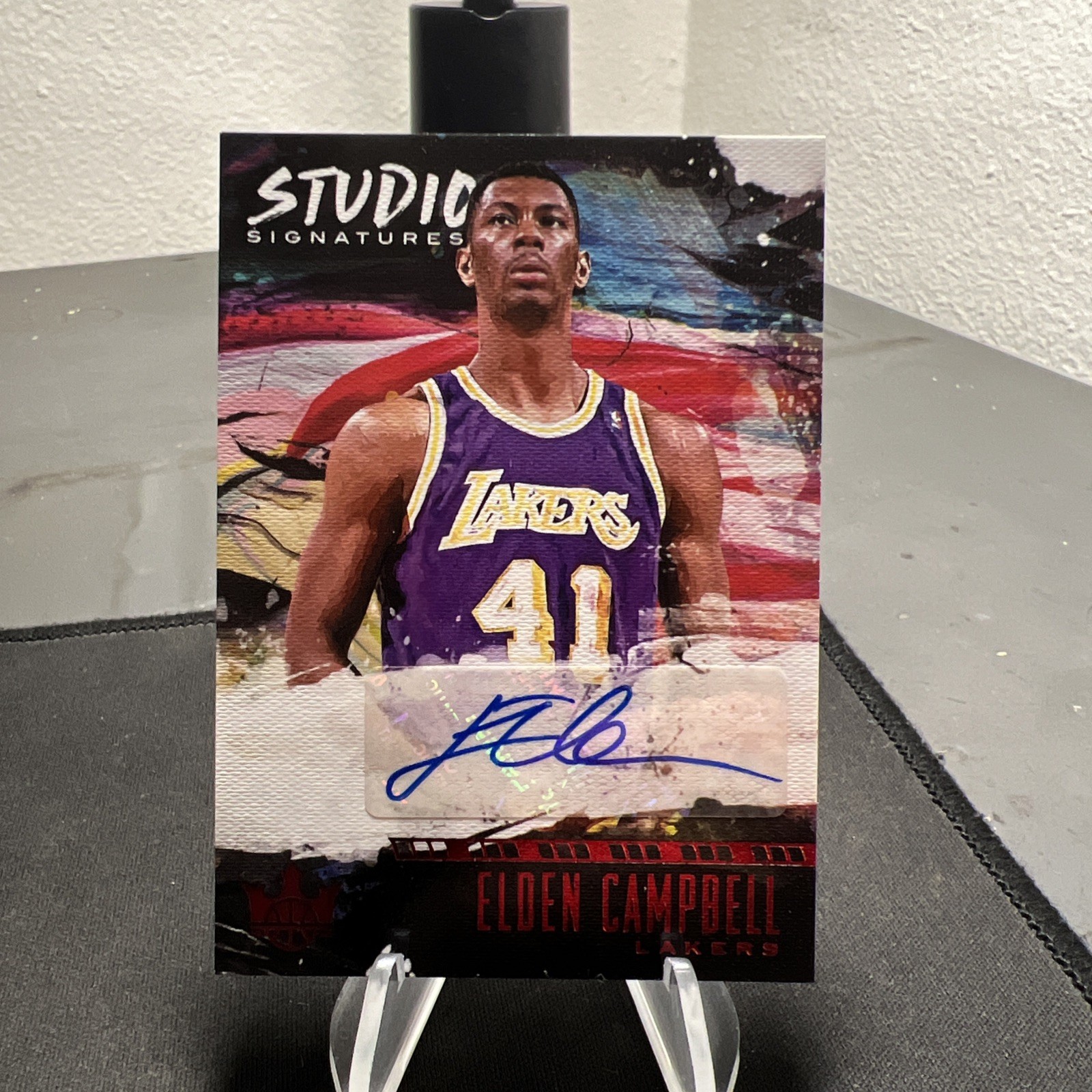 2018-19 Panini Court Kings - Studio Signatures Elden Campbell Ruby /99 (AU)