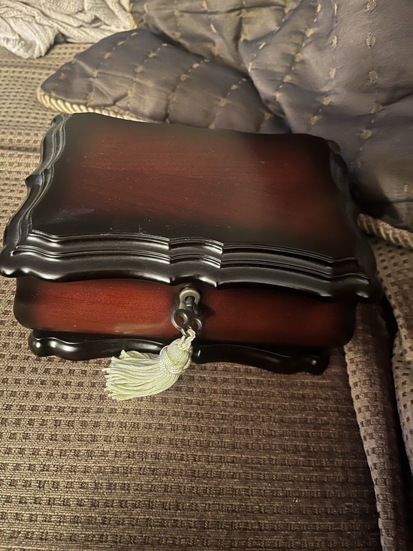 Vintage Bombay Company Wooden Jewelry Box, 4.25" Tall, 8" Long, 5.5" Wide