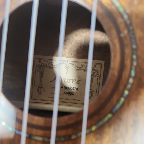 Alvarez Artist AU90C Concert Acoustic Ukulele, Natural Satin - Picture 3 of 5