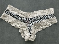 VICTORIA'S SECRET PINK SOFT COLLECTION CHEEKSTER TANGA PANTY MEDIUM NEW