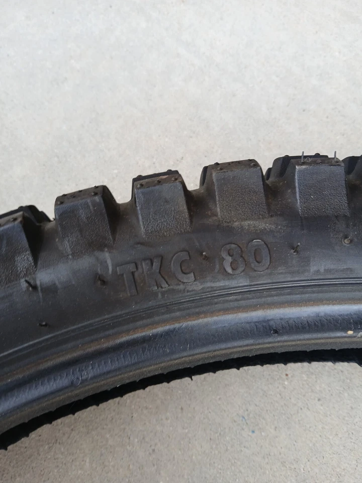 Neumático Continental TKC80 Twinduro Adventure 90/90-21 (54S) KTM 700 Tenere Foto 4 de 4