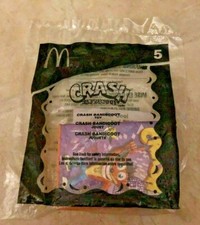 2005 MCDONALDS HAPPY MEAL ELECTRONIC GAME - CRASH BANDICOOT 5