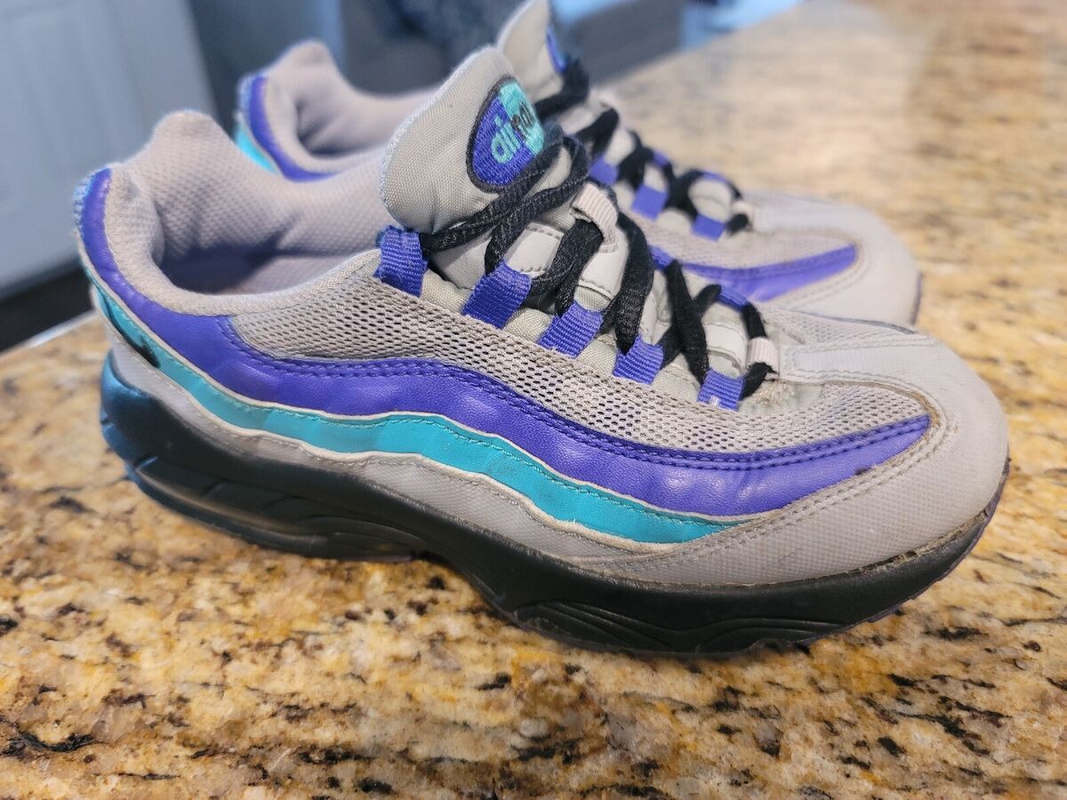 NIKE AIR MAX 95 GS KIDS 2Y GRAY BLACK PURPLE AND GREEN NIKE AIR MAX 95 GS KIDS 2Y GRAY BLACK PURPLE AND GREEN