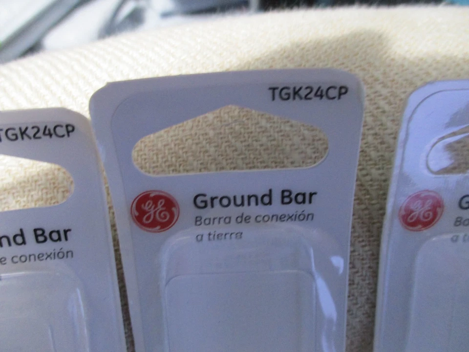 Лот из 5 золотых заземляющих стержней GE PowerMark с 24 отверстиями TGK24CP - Изображение 2 из 3