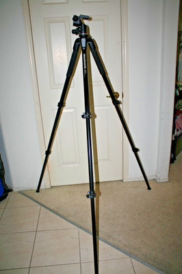 Manfrotto 055  MT055XPRO3 Pro Tripod & Manfrotto 410 Geared Head READ!