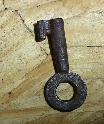 VINTAGE SKELETON KEY - ANTIQUE CLOCK CABINET LOCK KEY 