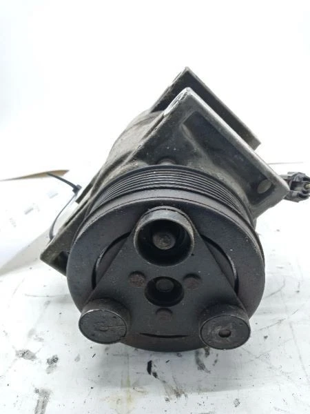 Bomba compresor de aire Nissan Titan Ac 2004-2015 92600-7S000 5,6 L OEM Foto 2 de 4