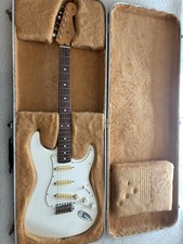 Vintage 1992 Wayne s World Fender Squier Stra...