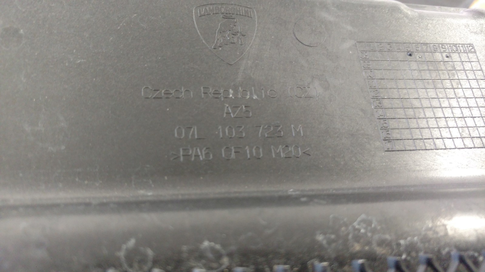 LAMBORGHINI GALLARDO LP560 SIDE GRILL ENGINE COVER OEM 07L103723M