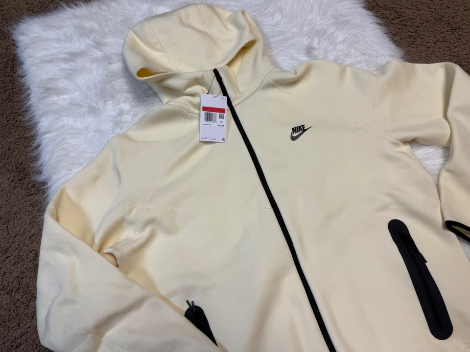 Sudadera con capucha Nike Sportswear Tech polar cortavientos leche de coco talla grande FB7921-113 Foto 3 de 4