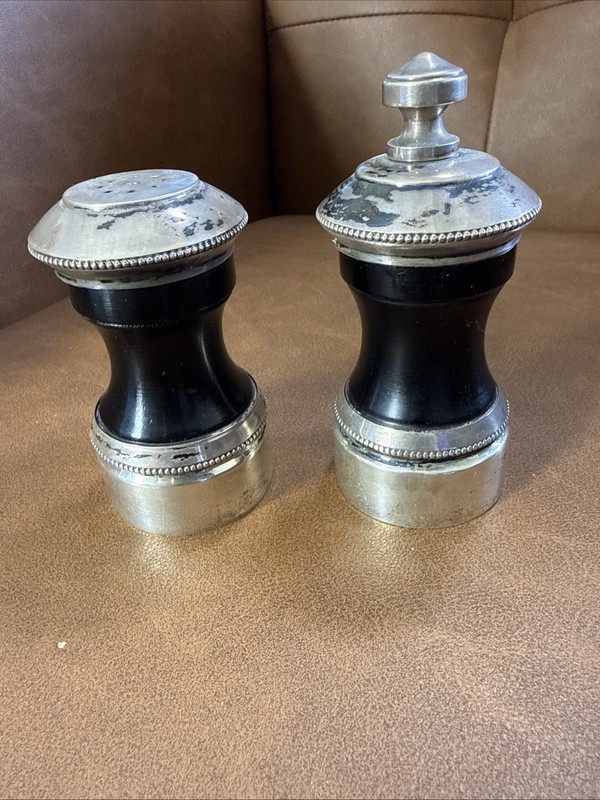 Peugeot Frères: Lion Sterling Silver Pepper Mill And Salt Shaker, Made in France