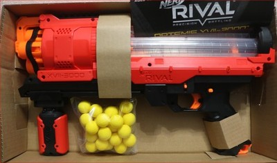 NIB Hasbro BROWN BOX  Nerf Rival Artemis XVII-3000 - Red NEW