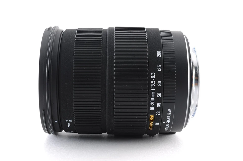 Sigma 18-200mm F/3.5-6.3 DC OS HSM Lens for Canon EF [Near MINT] with Cap Japan. - Image 4 of 4
