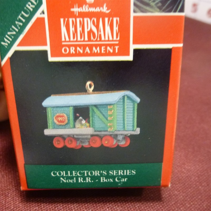 'Box Car' 'Noel RR Series' NEW Hallmark 1992 Ornament