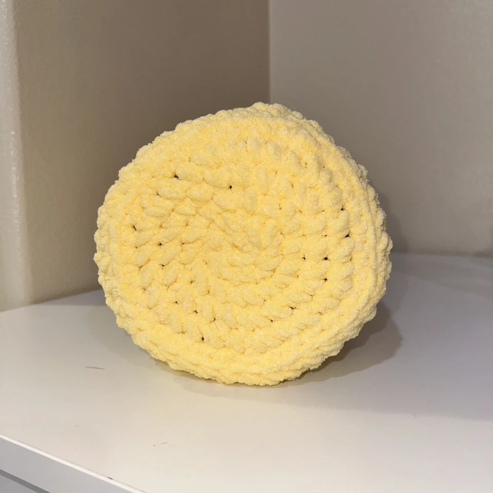 Handmade Crochet Yoga Mat Carrier/ Bag - Image 4 of 4