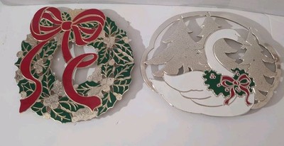 Wm. A. Rogers silver-plated Christmas wreath trivet. , Set, Holly Berry, Swan...