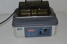 FISHER 2L DIGITAL ISOTEMP 202S- LAB WATER BATH 15-462-2S (YWU78)