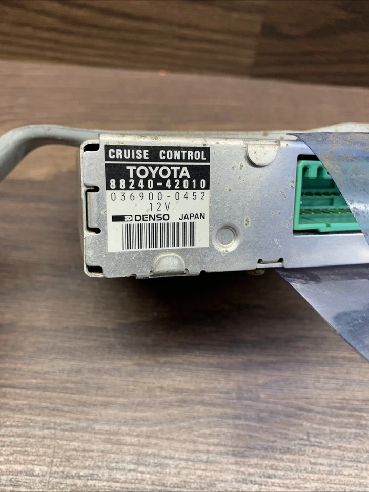 96 97 toyota rav4 rav 4 cruise control module computer 88240-42010 1996 1997 - Image 2 of 4