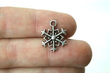 10 Silver Snowflake Charms Double Sided Christmas Pendant 14 x 18 mm 343