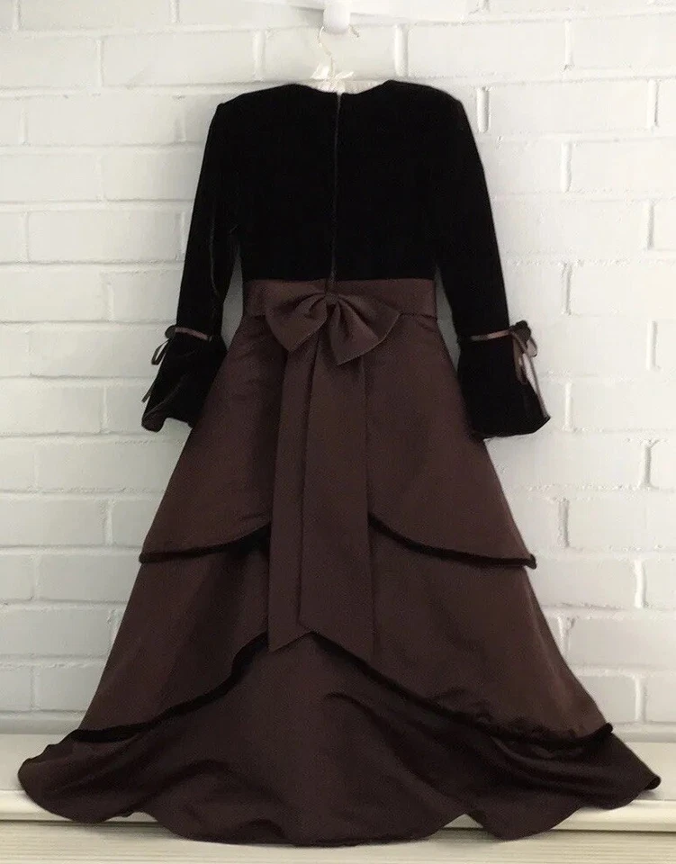 Vestido largo completo de terciopelo marrón satinado de fiesta de niña con flores talla 4T Foto 2 de 4