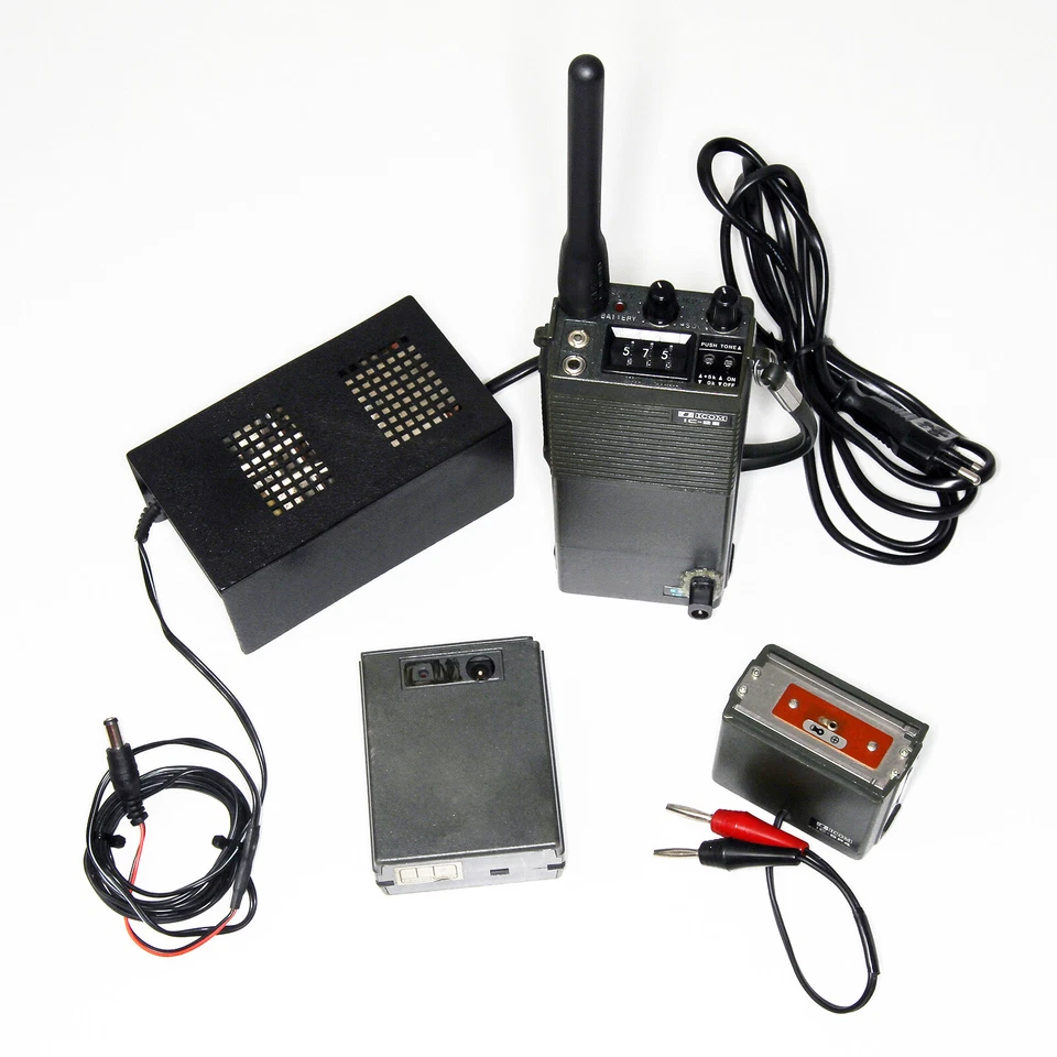 ICOM IC-2E Amateur Funkgerät Transceiver VHF 2m FM 141 -150 MHz refurbished - Bild 4 von 4