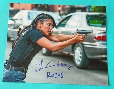 Lisseth Chavez  -  Chicago P.D.  -  signed, original Autogramm  !!!
