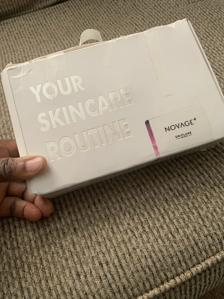 Novage Oriflame Brighten Intensa Rutina 2 Kits Faciales $130 Cada uno, Nuevo En Caja Foto 2 de 4