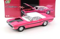 1:18 Greenlight 1970 Dodge Challenger R/T 440 Six Pack Coupe Panther Pink