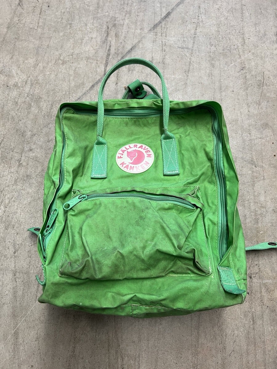 Fjallraven Backpack Kanken Classic Leaf Green Hiking Outdoor