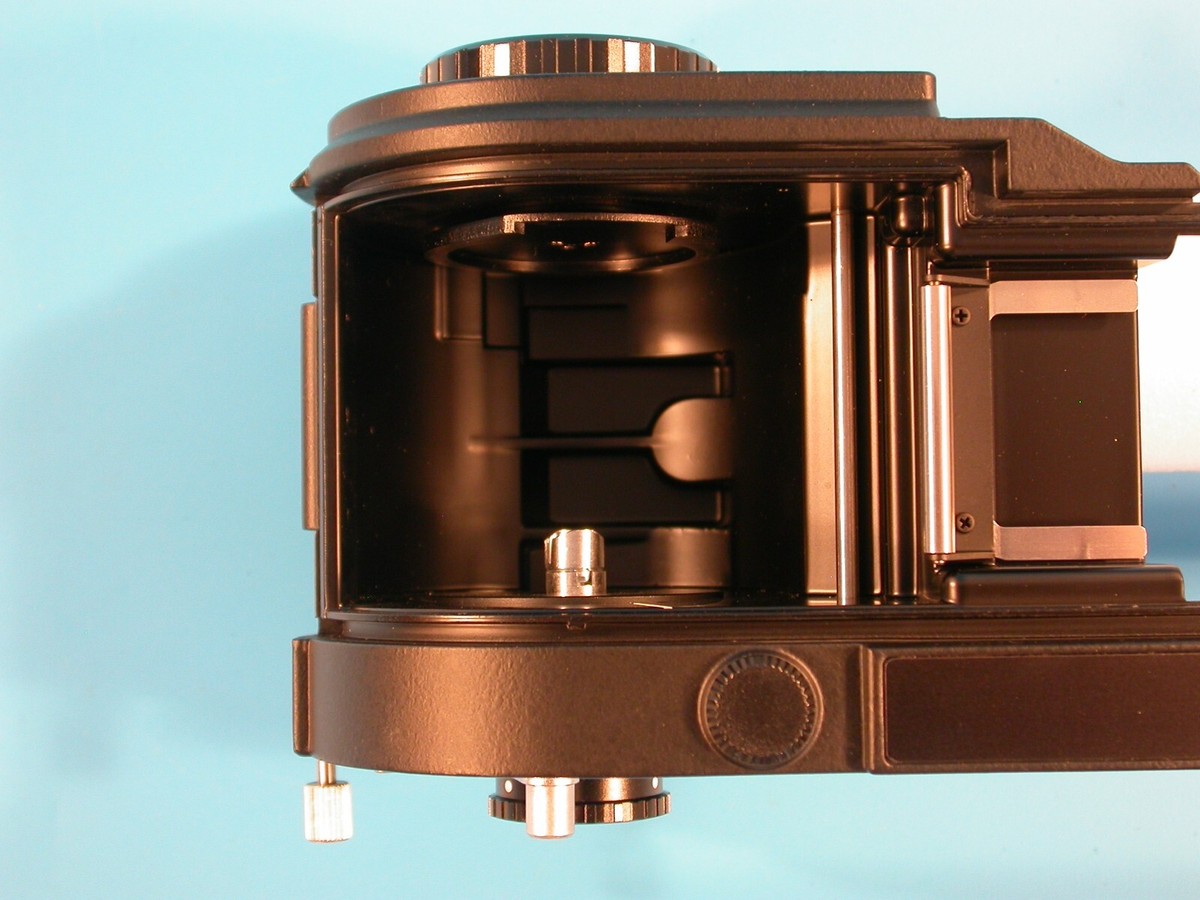 Nikon MF-4 250 Exposure Back for F3 with 2x MZ-1 Cassettes Nikon MF-4 250 Exposure Back for F3 with 2x MZ-1 Cassettes