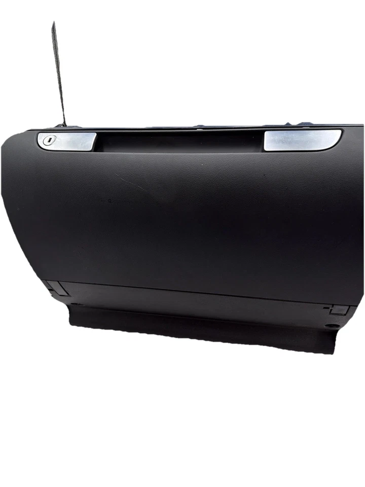 Черный перчаточный ящик Audi A3 Quattro 8P 09-13 от оригинального производителя 8P1 857 035 A B233-02 - Изображение 2 из 4