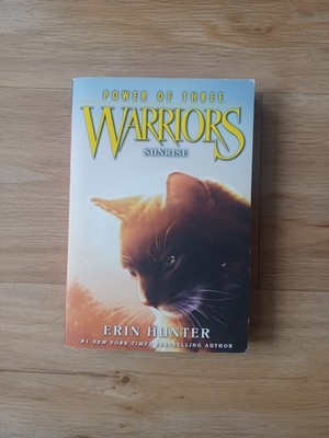 Erin Hunter Warriors: Power of Three #6: Sunrise  Buch 2015 Zustand  Gut