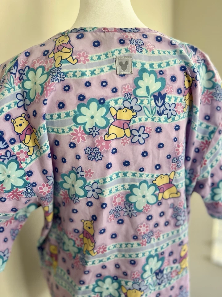 迪士尼女式中号磨砂上衣紫色花朵小熊维尼 — 第 3/4 张图片