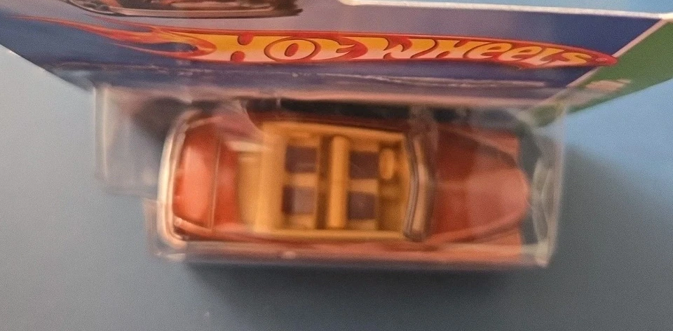 Tarjeta corta Hot Wheels 2009 Treasure Hunt - 49 Merc #9/12 Foto 2 de 4