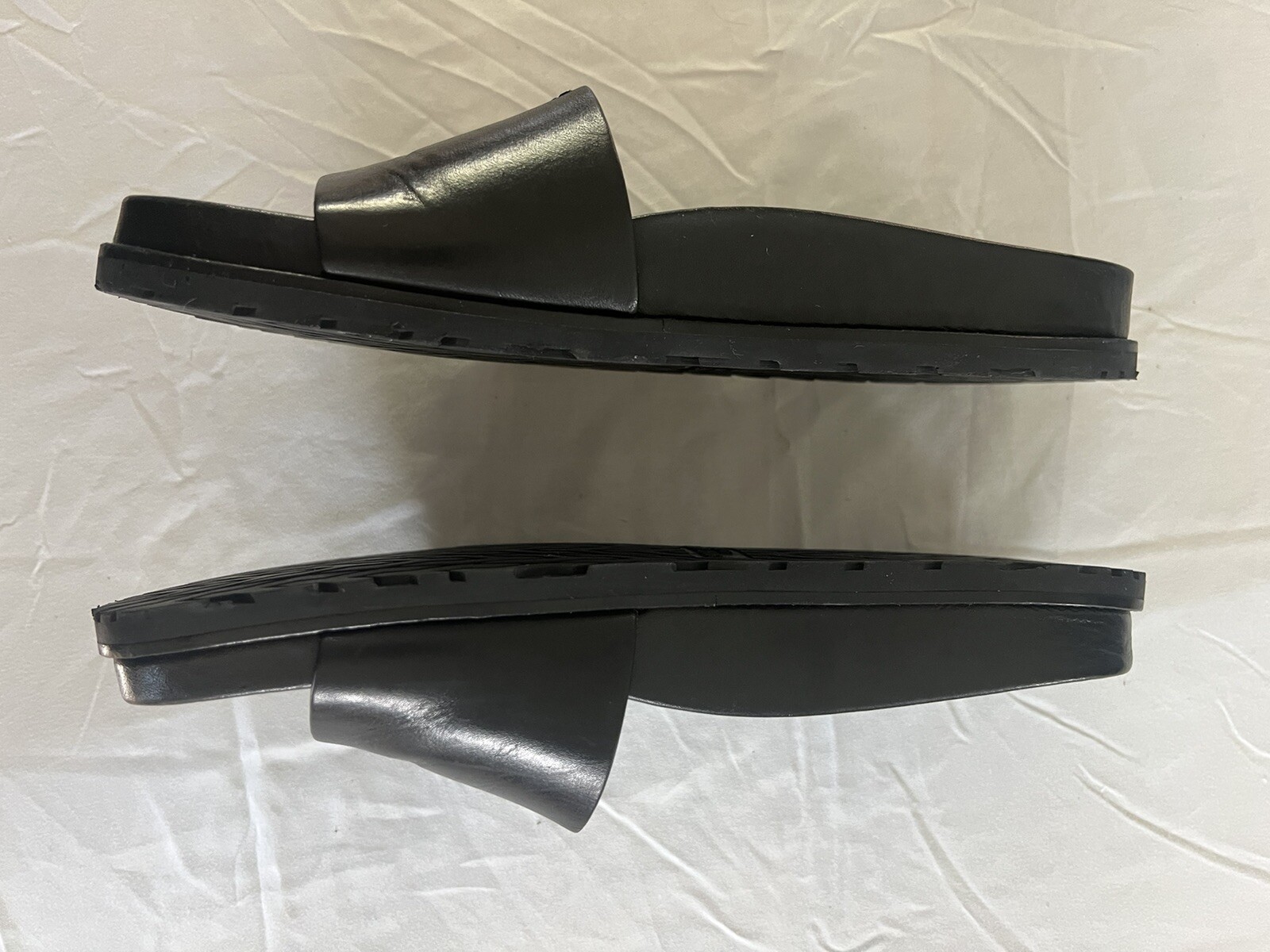 Yves Saint Laurent Slides Black 37.5 Sandals Flip Flops VA 538597 Italy