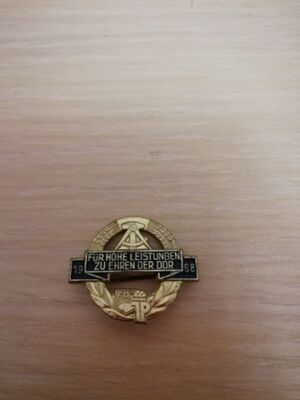 18 Jahre DDR  FDJ Junge Pioniere 1968 East german badge GDR USSR Communism