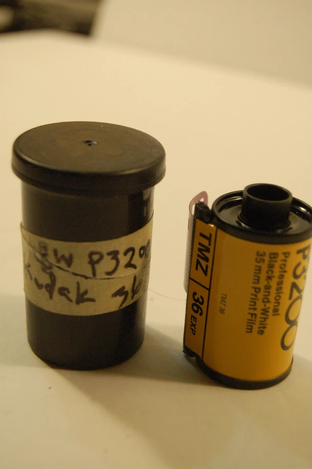 Kodak TMax P3200 ASA ISO 3200 (push to 12800) 36 exposure B&W negative film - Image 3 of 3