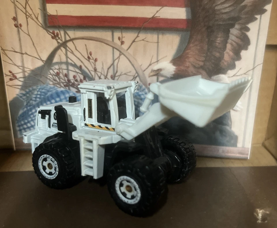 Matchbox Tractor Plow 2005, Quarry king 2007 & Dirtroyer Tractor  2018 - Image 4 of 4