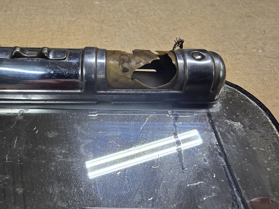 DE COLECCIÓN GM VISERA ILUMINADA TOCADOR ESPEJO PONTIAC BUICK CHEVY 39 40 41 46 47 48 49 Foto 3 de 4