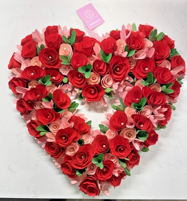 NEW Martha Stewart 17” Valentine Heart Wreath – Wood Curl Red and