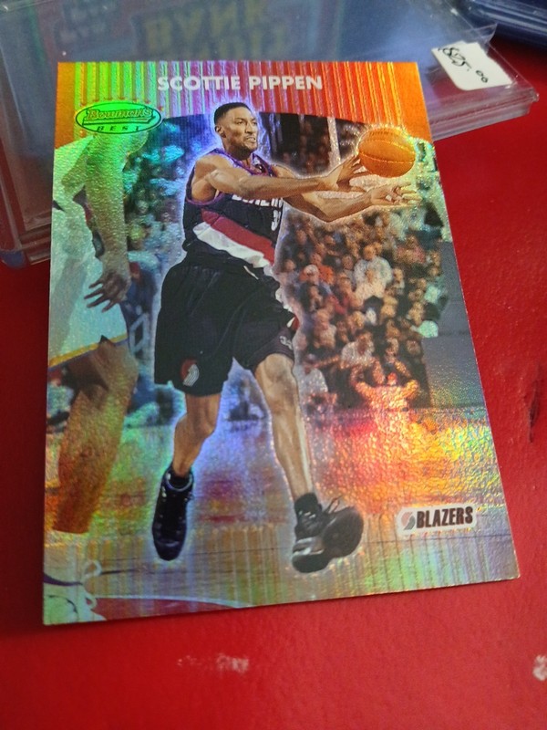 Scottie Pippen Bowmans Best Refractor Card