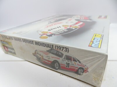 Maquette Burago 1/16 - Renault Alpine A110 - Monte Carlo 1973 - Metalkit