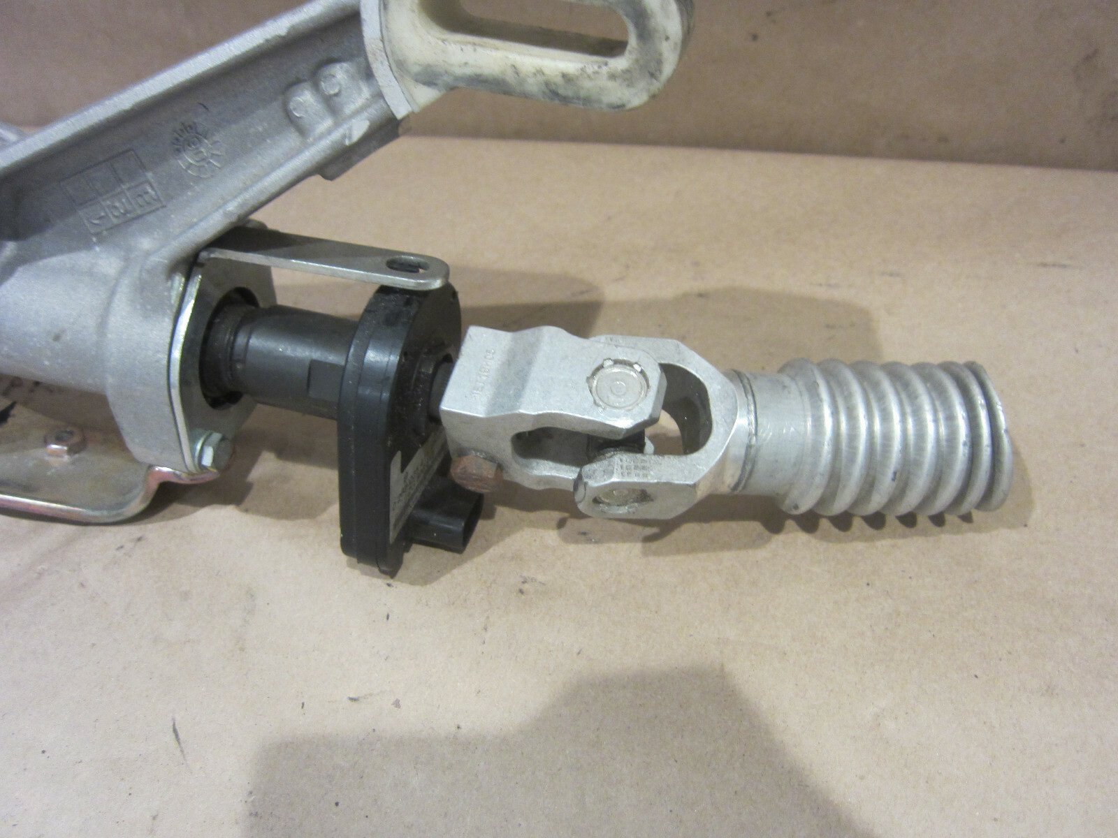 Ferrari 430 - Steering Column Support With Bracket - P/N 197700