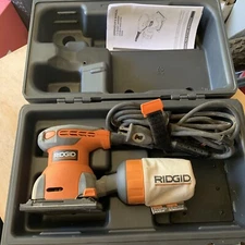 Rigid R2500 1/4 Sheet Sander w/ Hard Carrying Case