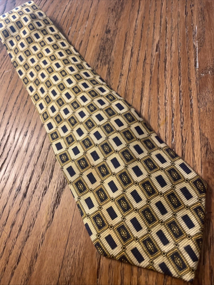 Corbata de seda geométrica Valentino vintage usada en excelente estado para hombre hecha en Italia Foto 2 de 4