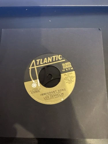 LED ZEPPELIN - IMMIGRANT SONG - 7" SINGLE - 1974 USA REISSUE - EXCELLENT