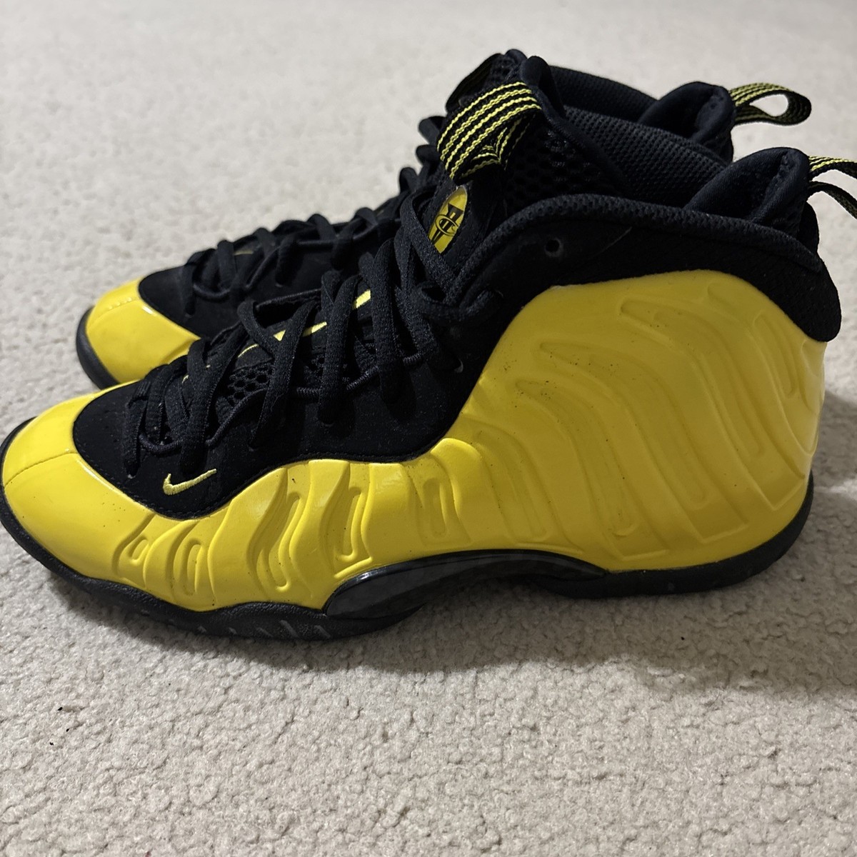 Nike Air Foamposite One GS Size 6Y WU TANG Sneakers Shoe Yellow